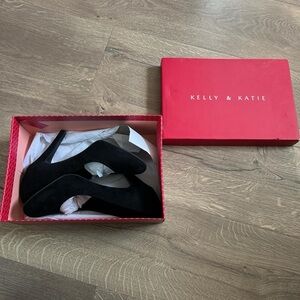 Kelly & Katie Elegant Black Heels